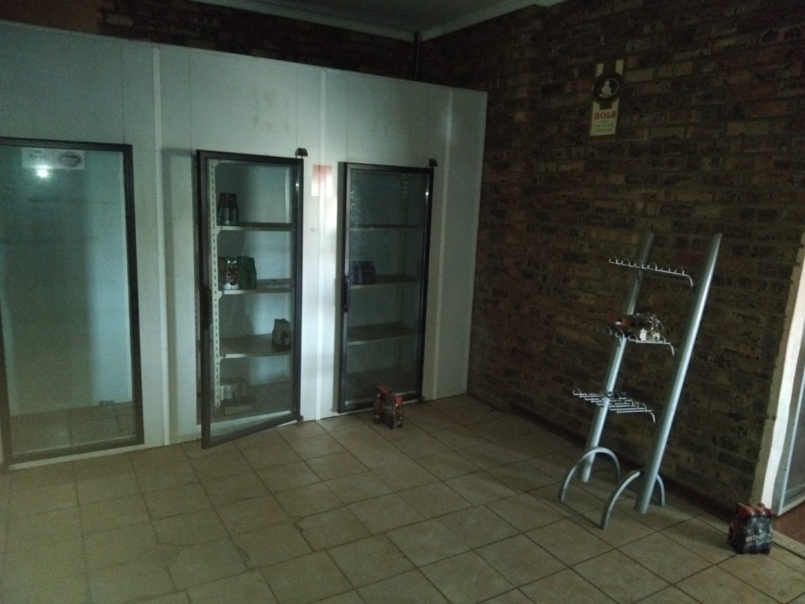 Commercial Property for Sale in La Hoff North West